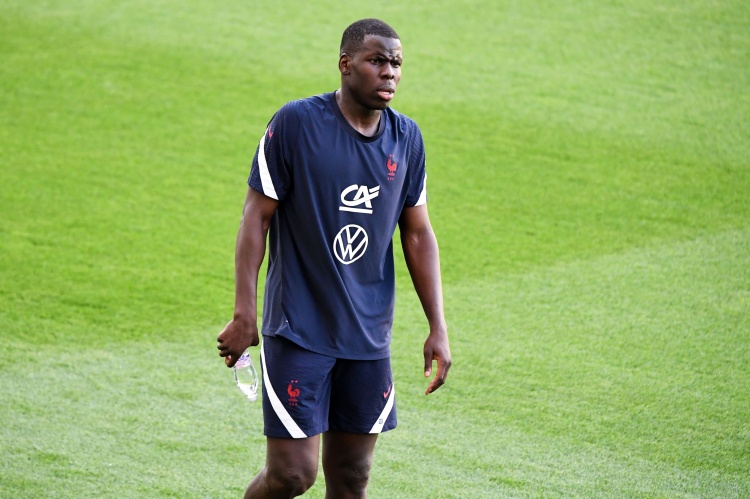 云体育-罗马尼亚媒体：祖马曾和哈萨克斯坦球队谈判 要求35万欧年薪+奖金